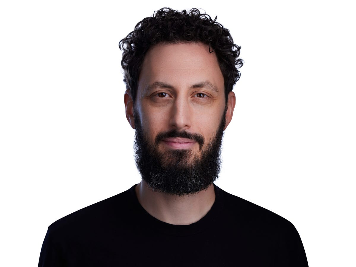 Digit首席执行官伊桑·布洛克推出Hiro人工智能金融建议平台 - 商业内幕